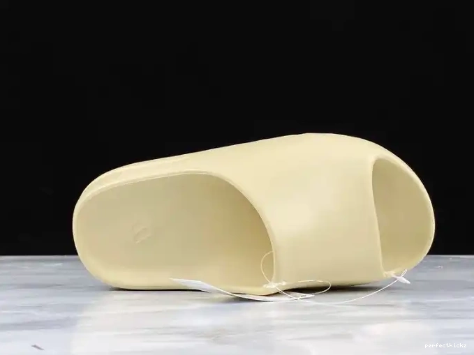 Adidas Yeezy FW6345 Slide Bone 0517